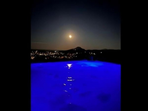 Jaccuzi Airport House